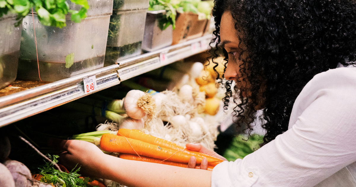Americans embracing new healthy eating trends with protein-rich and low-sugar foods.